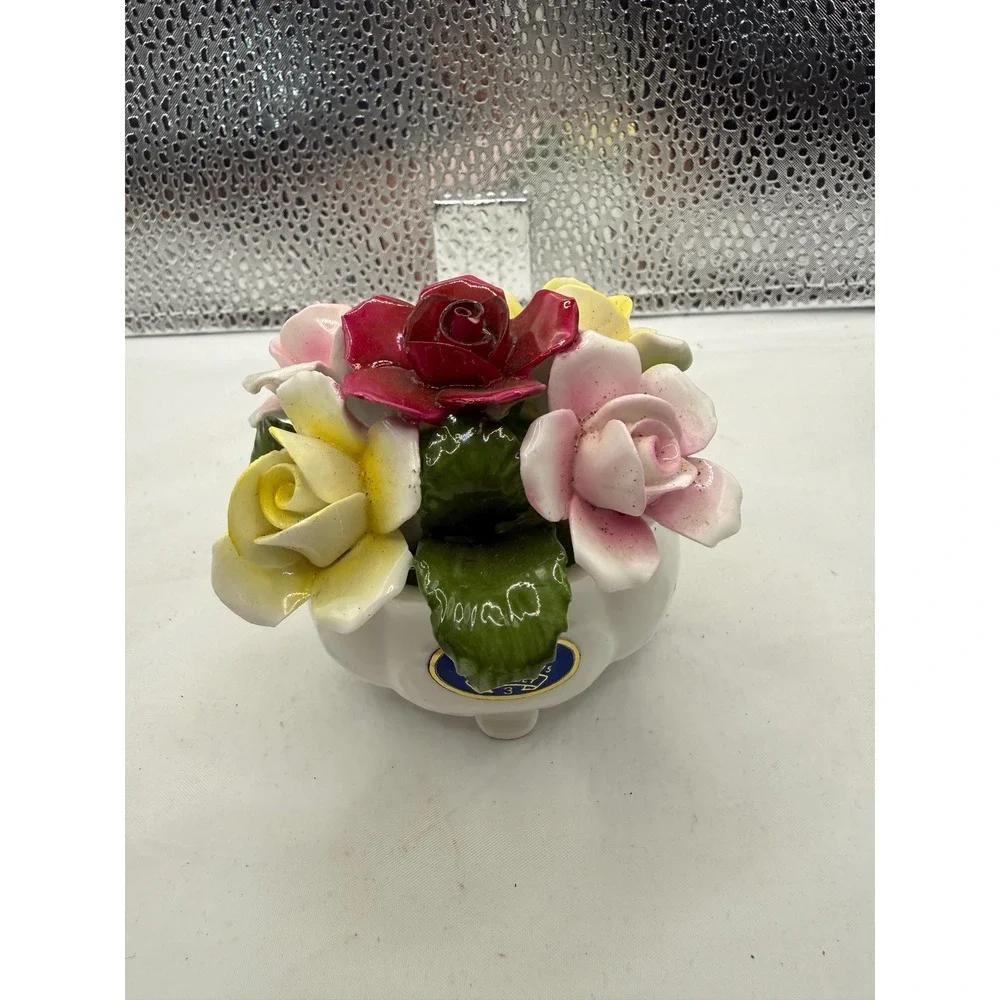 Aynsley England Mixed Roses June Fine Bone China Hand-Painted Floral Display‎